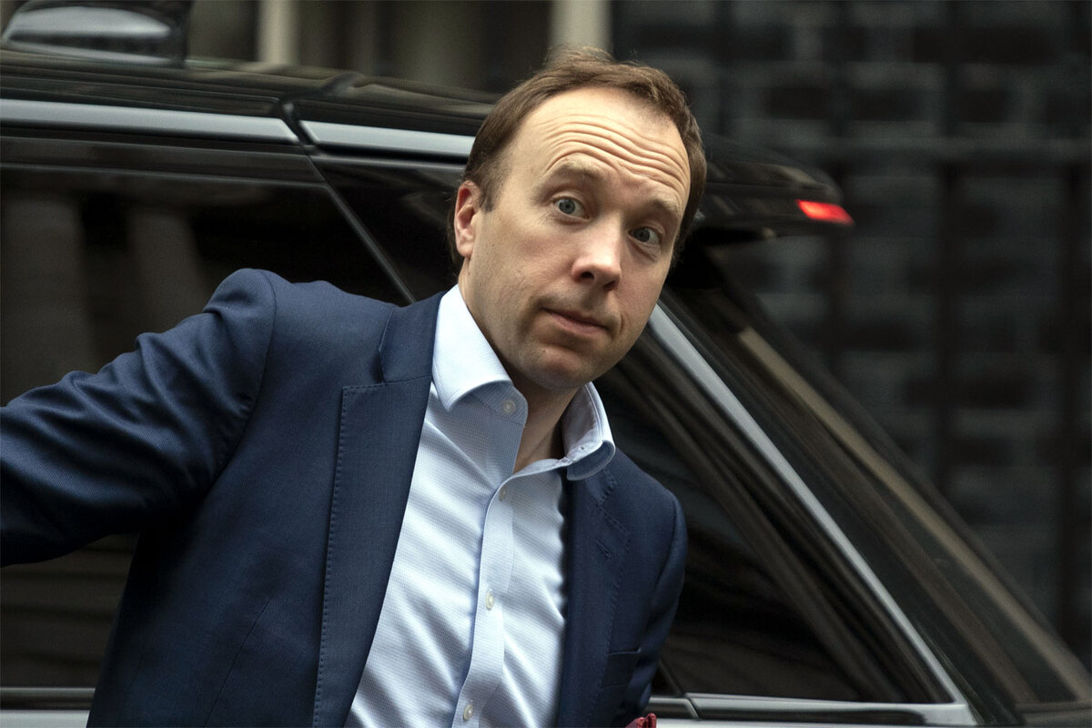 Бывший уже министр здравоохранения Великобритании Мэтт Хэнкок. Фото: Уилл Оливер / EPA-EFE.