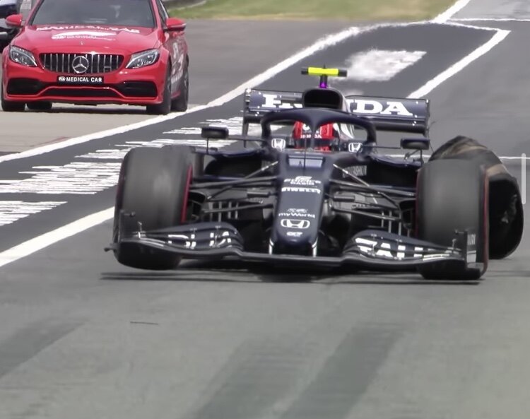 Пьер Гасли, сход на первом круге