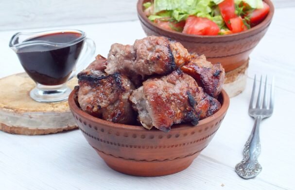 Шашлык на гранатовом соусе