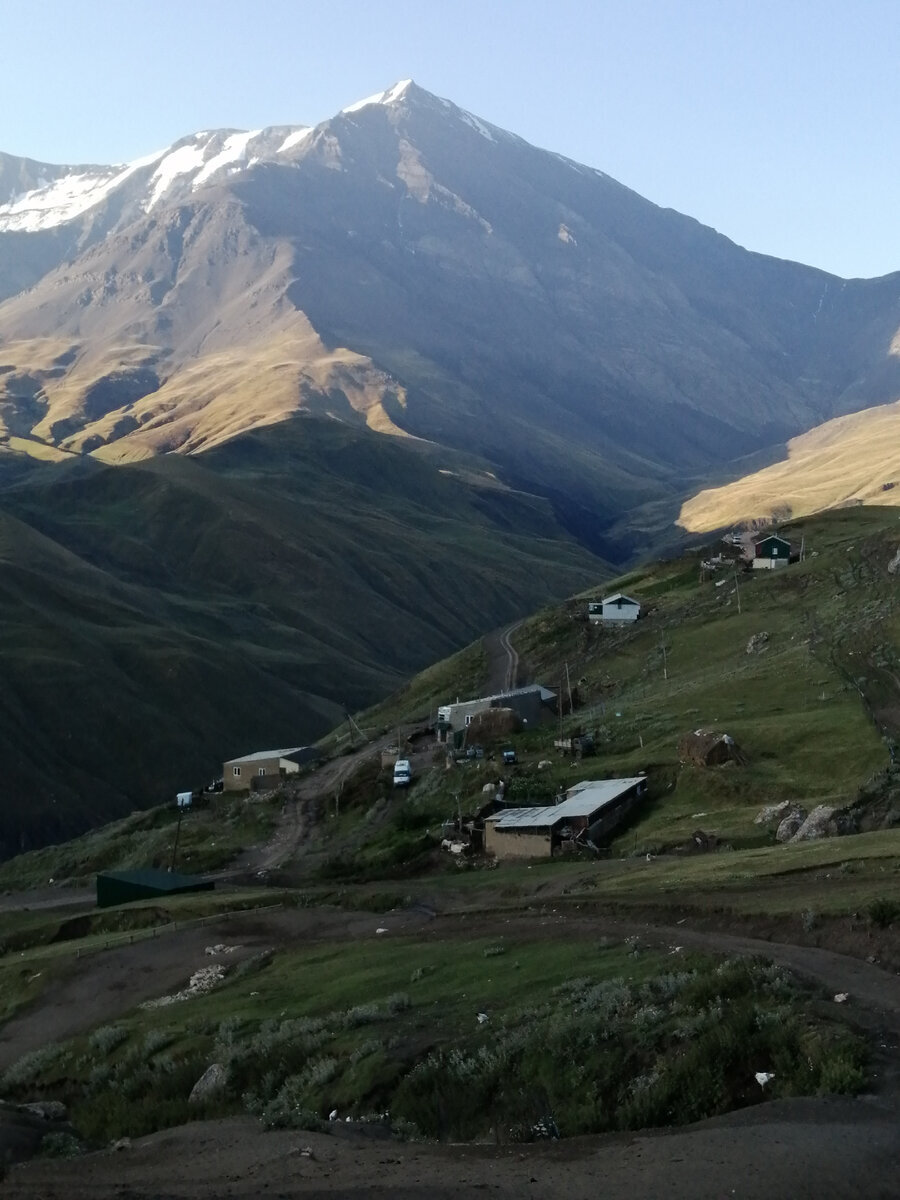 Ох и натерли мы мозолей, гуляя по Кавказским горам!
