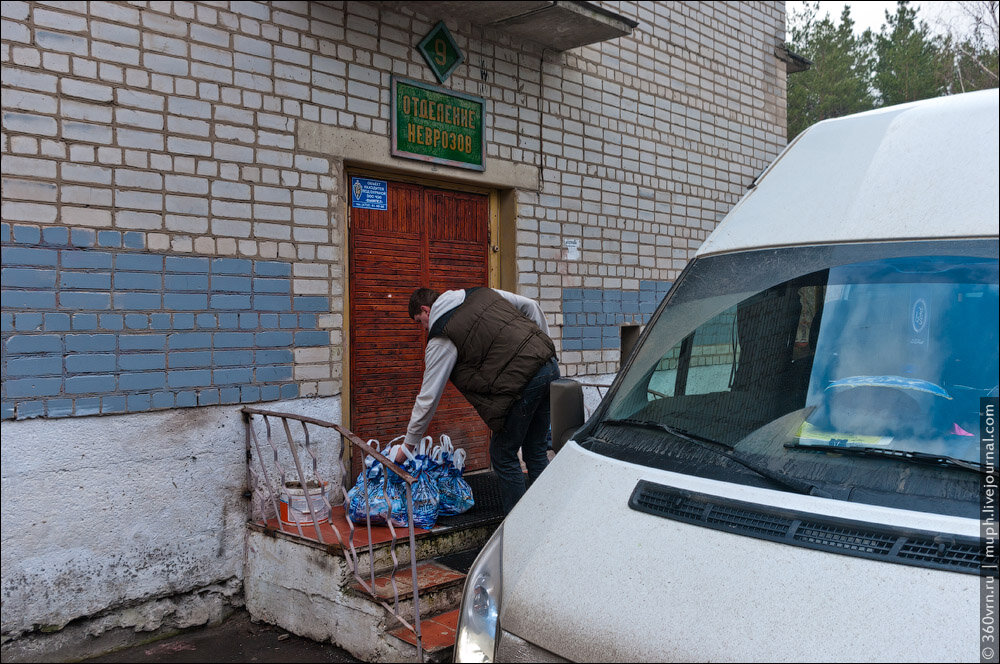 Разгрузка сладких подарков