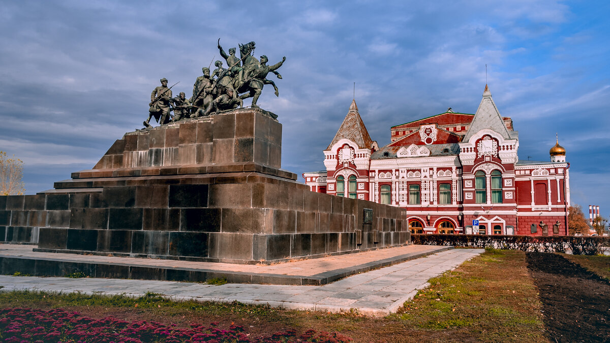 Площадь чапаева