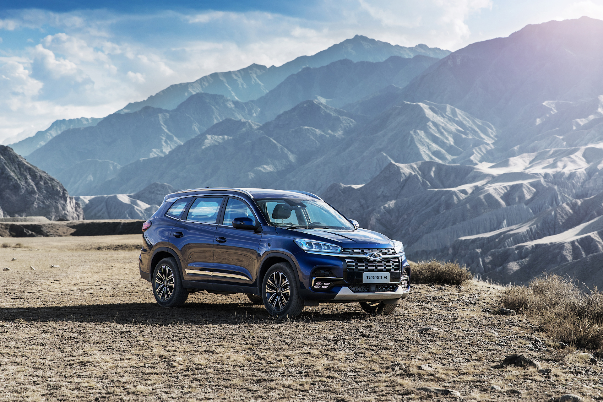 Рестайлинг и панорамная крыша для кроссовера Chery Tiggo 82
