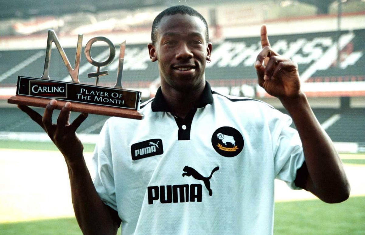 Источник:https://www.dcfc.co.uk/news/2020/05/snapshot-in-time-wanchope-named-as-the-premiership-player-of-the-month-in-october-1997