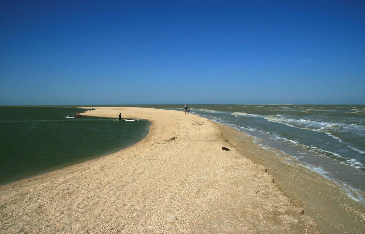 Коса Долгая на Азовском море