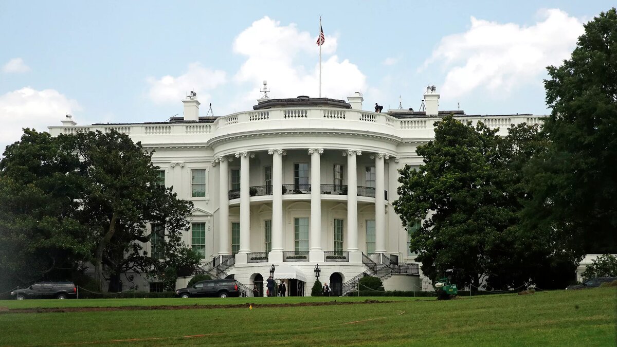 Посольство Китая в РФ назвало США "настоящей угрозой" для мира05:10