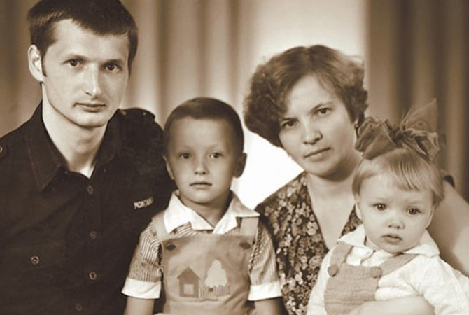 Внешность инопланетянки, громкая роль Миледи, романы и венчание после платонической любви. Екатерина Вилкова3