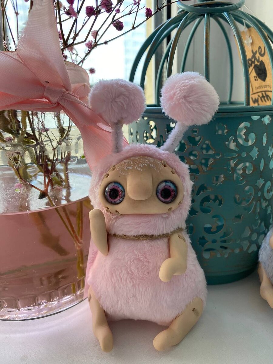 Крошка машет лапкой нашим подписчикам