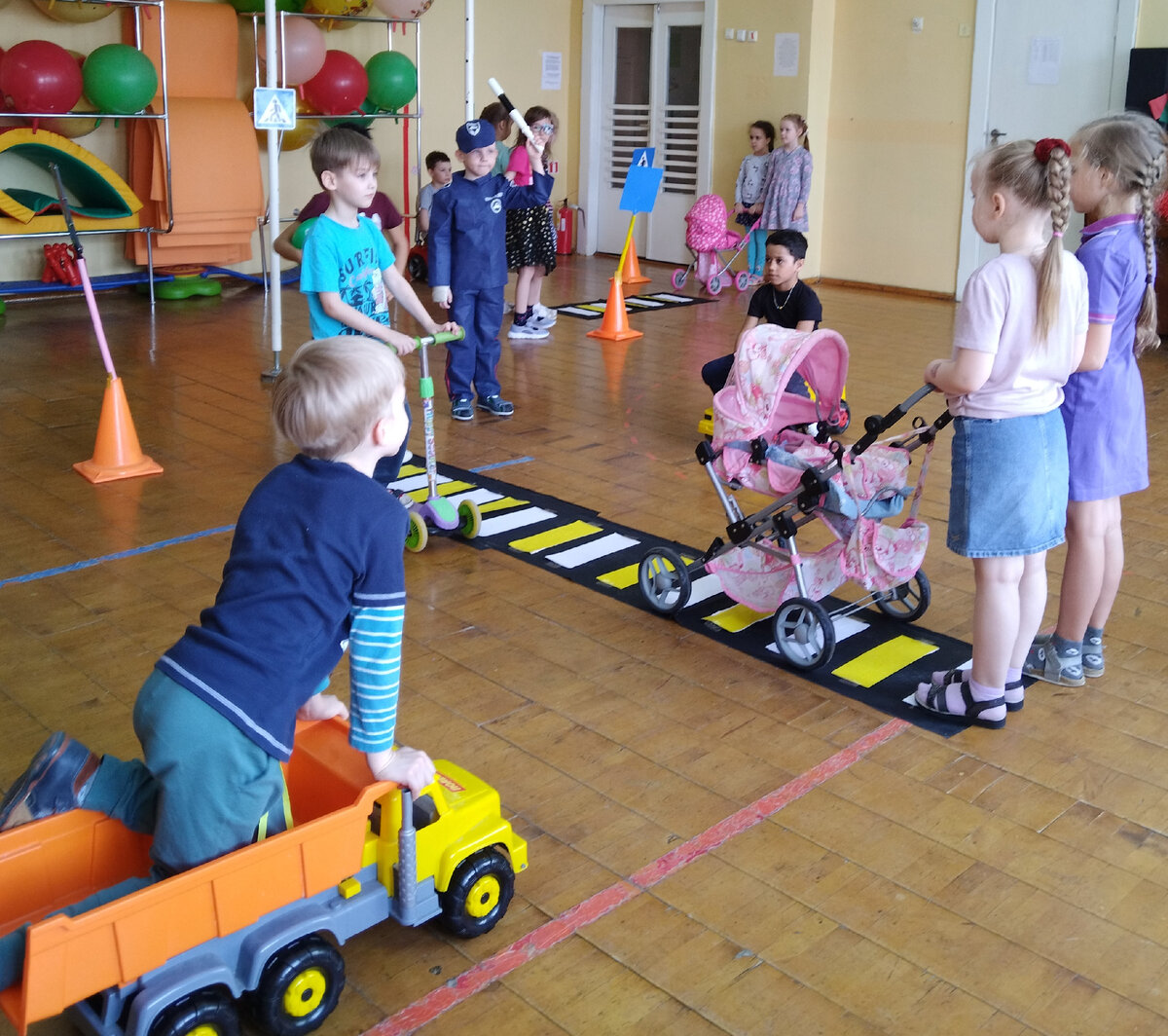 Моделируем дорожную ситуацию.