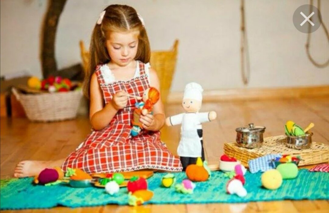 Мама кукла играет. Игрушки для детей. Куклы для девочек. Игрушки для детского сада. Девочки играющие в куклы.