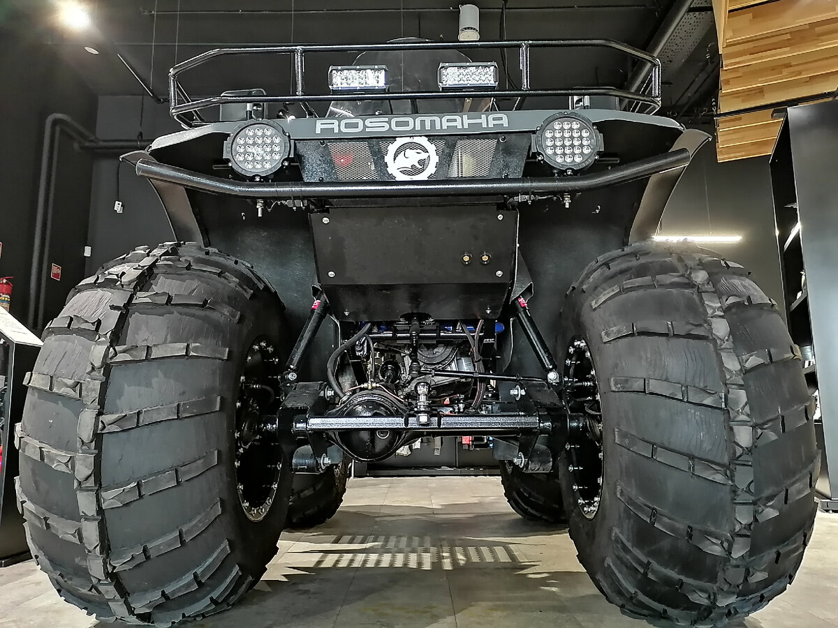 Под картером моста 42 см! Подножка находится га высоте 0.5 м! Гигантомания по-русски!