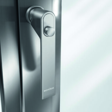 ручка с кнопкой