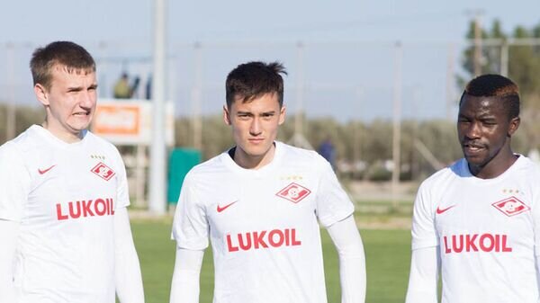    Джуниор Фэшн Сакала (справа)© Фото : официальный сайт ФК "Спартак"