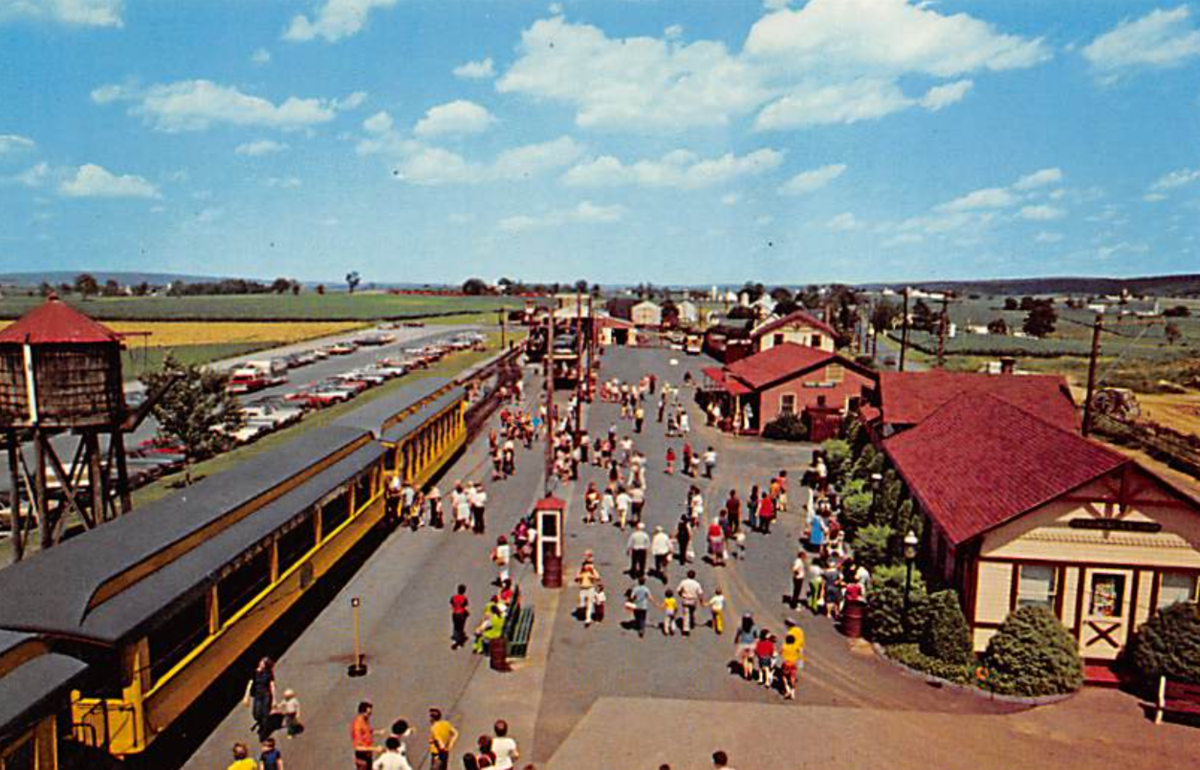 Железнодорожный вокзал в Страсбурге. 1970-е годы