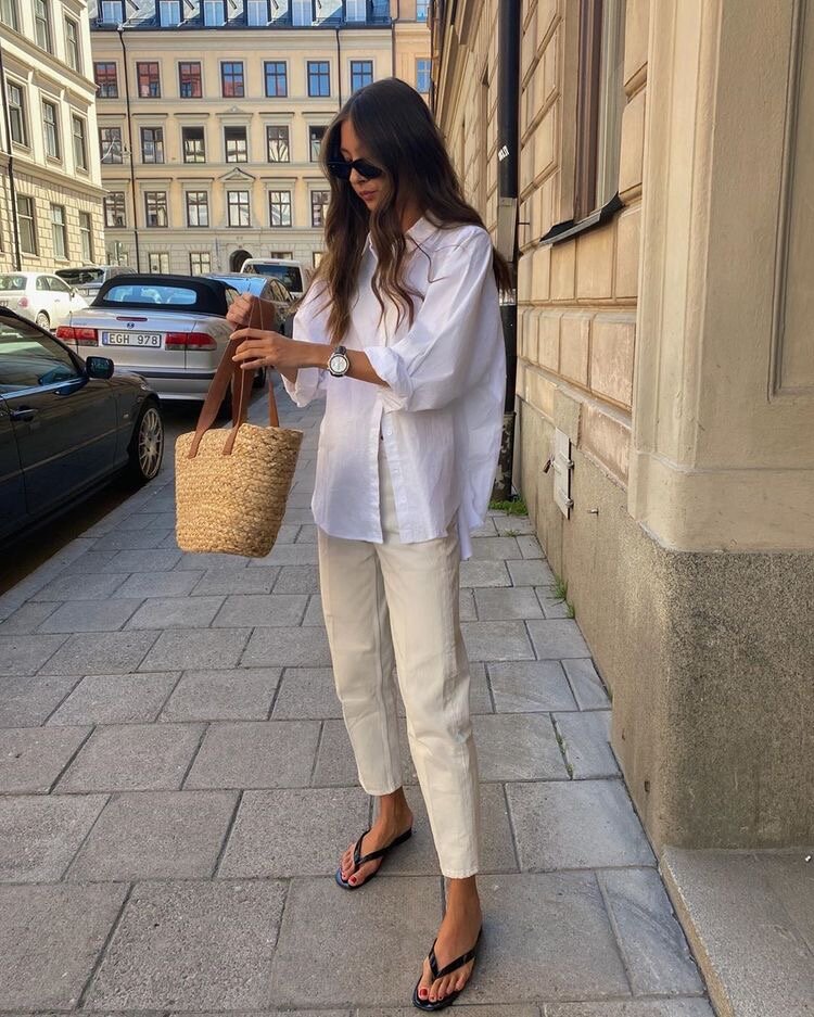 Источник: Pinterest.ru#мода2022 #стилист #стильныеобразы #красотаистиль #женщины 