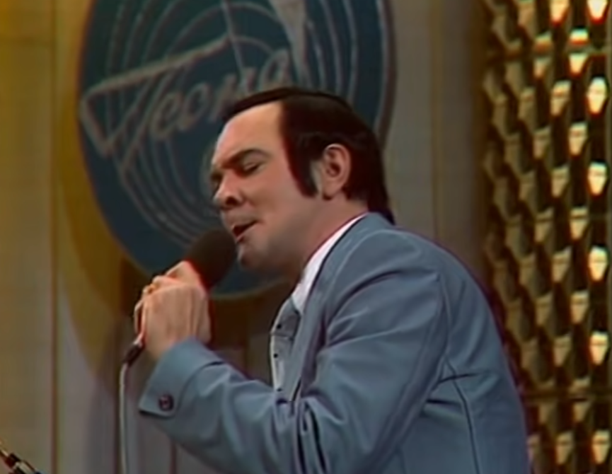 Твои следы кто поет. Твои следы кто поет. Баритон романтика романса. Твои следы кто поет. Soprano турецкого.