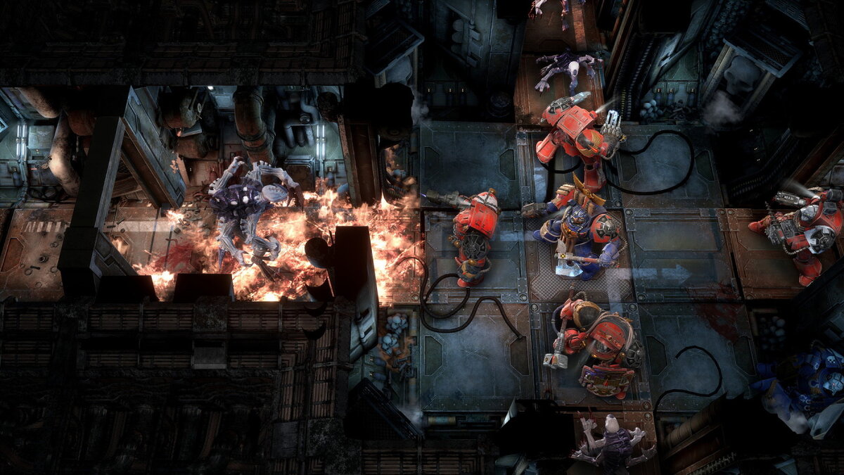 И, наконец, Space Hulk: Tactics из совсем недавнего прошлого, 2018 год. Как по мне, так это все одна и та же игра, отличаются лишь настройки графики.