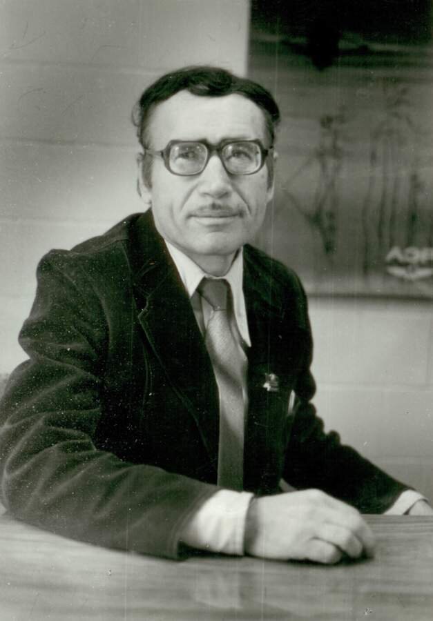 Писатели сибири. Советские писатели. Известные сибирские писатели. Известные сибирские писатели. Писатели сибири.