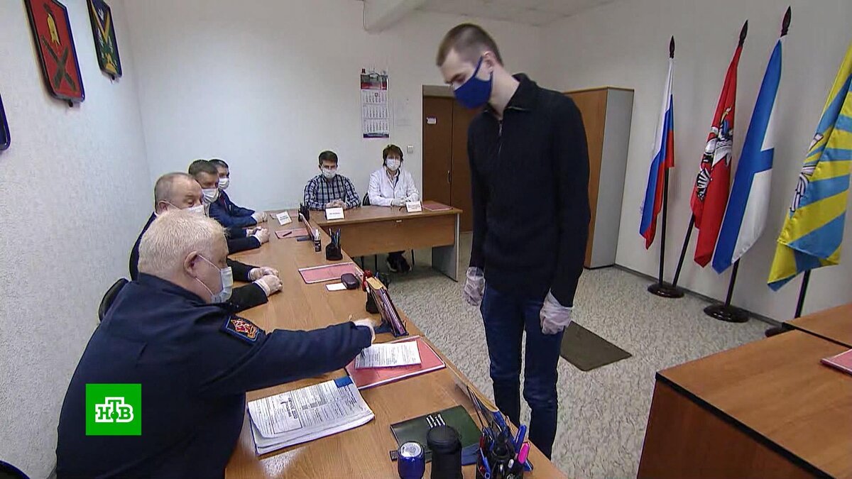    «Родина позвала  пошел»: москвичи начали прибывать в военкоматы