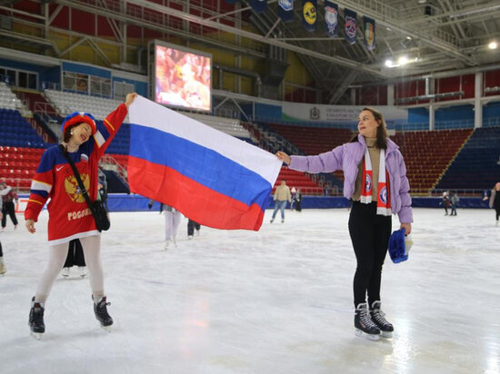     В Хабаровске открыт сезон массовых катаний на коньках ФОТО: правительство Хабаровского края