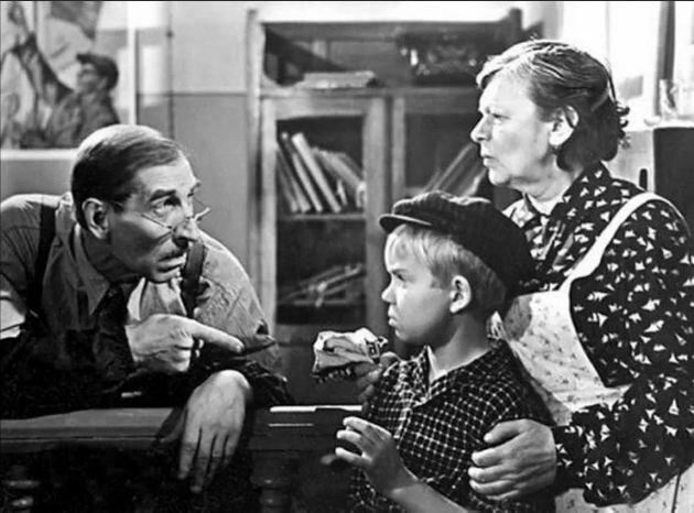 Источник фото: https://www.kino-teatr.ru/kino/movie/sov/5658/foto/107956/