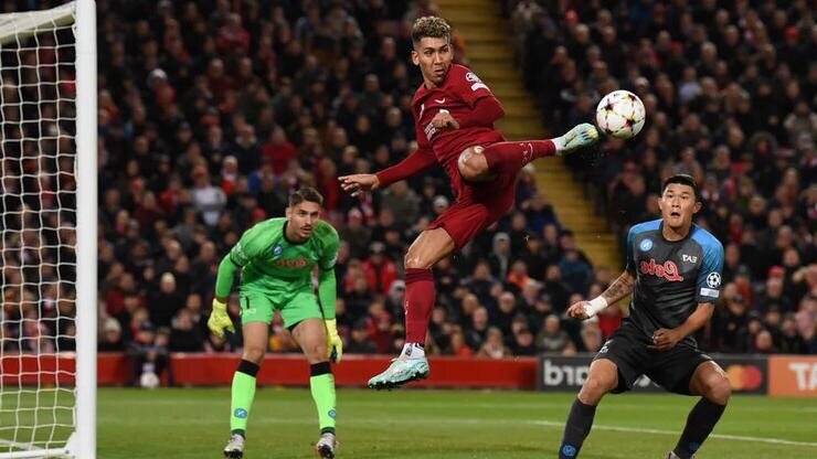 Ножкой оп круче, чем Майли Сайрус в клипе "Малибу""