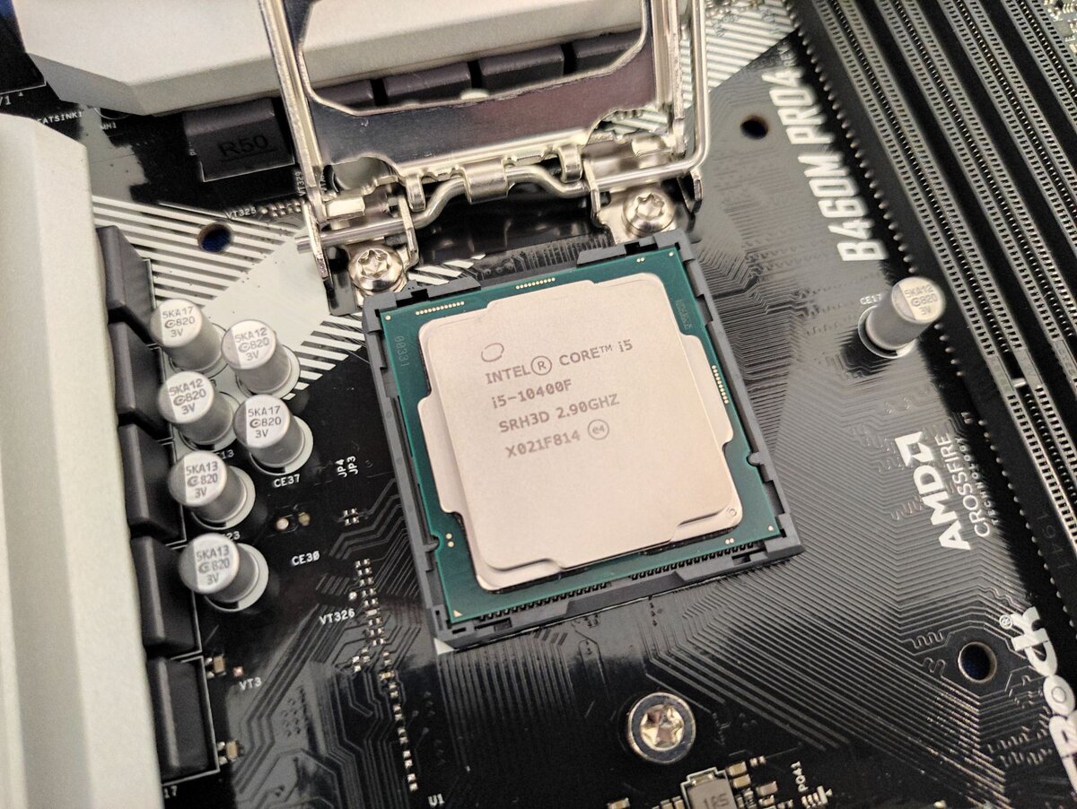 Лучший бюджетный процессор: i3 10100F vs 12100F vs i5 10400F ...