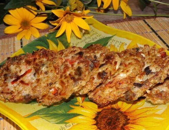 Капустные биточки с грибами