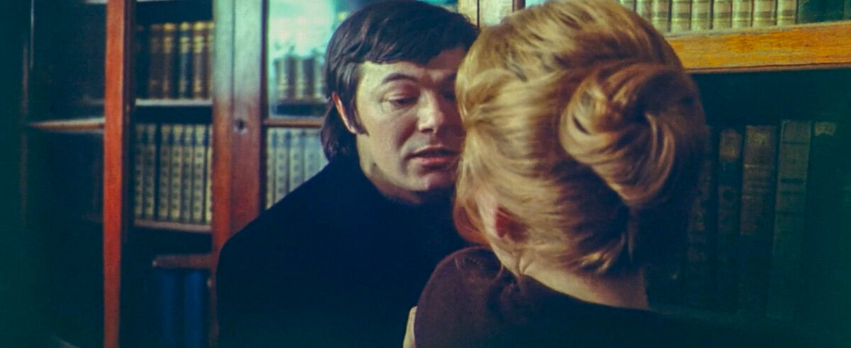 С Игорем Волгиным всё понятно - он добивался своего. Но Таня-то?