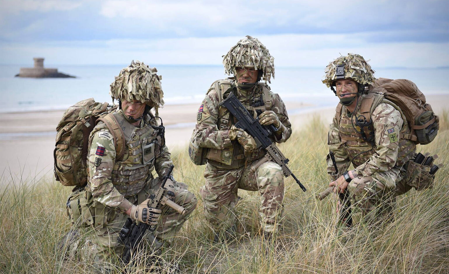 England army. Squad армия Великобритании. Британский солдат. Солдат армии Великобритании. Военные силы Великобритании.