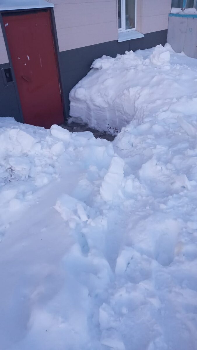 Закопанный подъезд