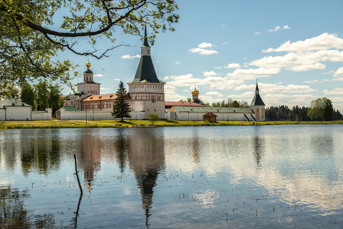 Валдайская святыня – Иверский монастырь на Сельвицком острове |  lorrichek_travel | Дзен