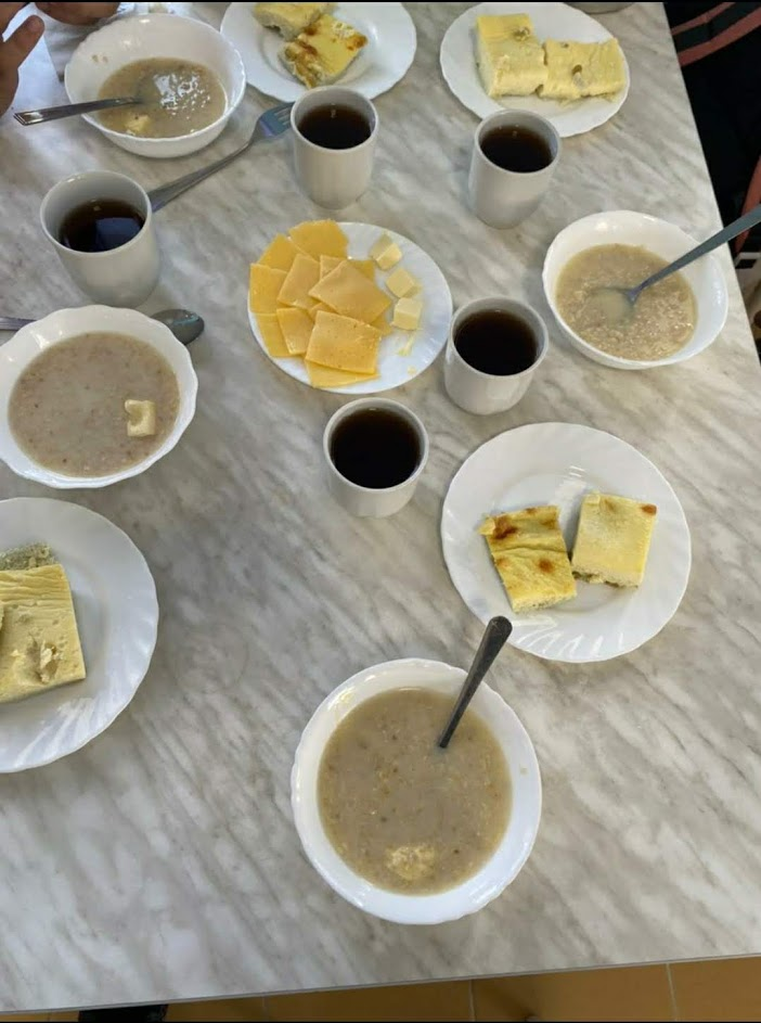 И самый главный аргумент: кормят невкусно!