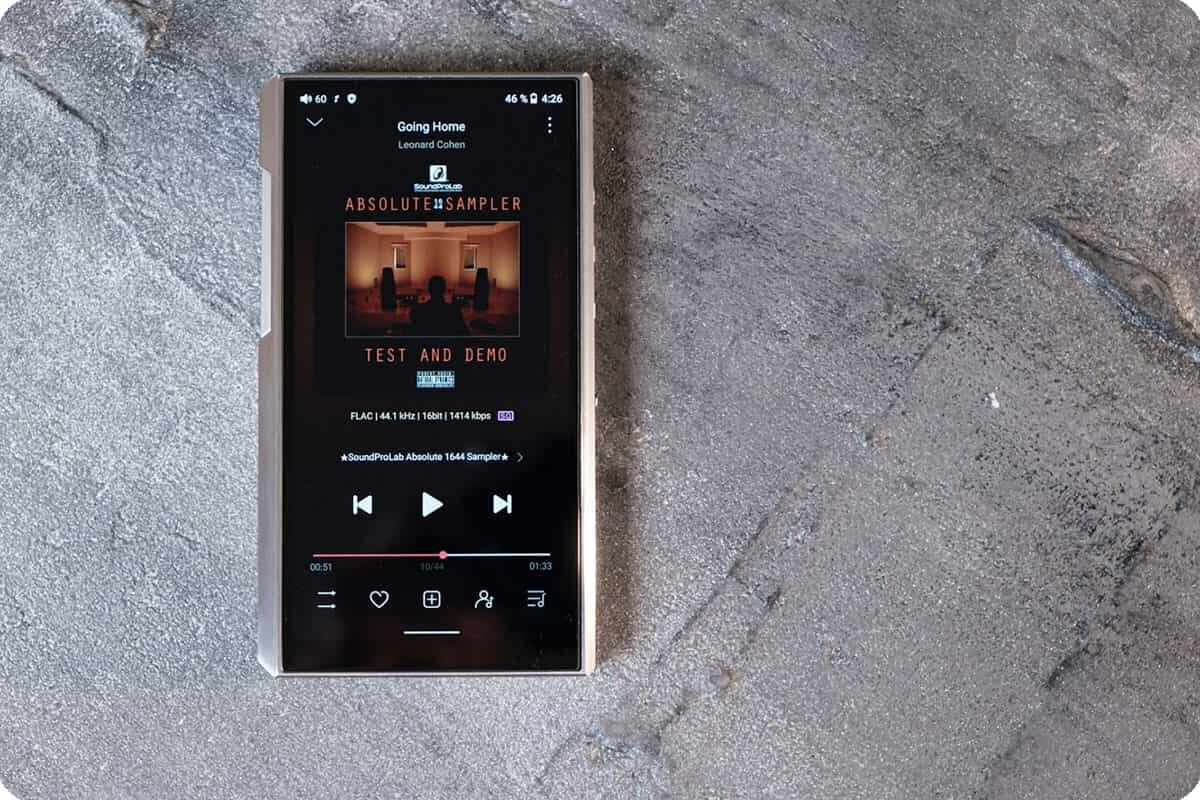 Плеер FiiO M11 Plus LTD выпускается в черном и серебристом исполнении