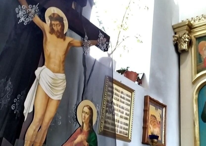 В день своего успения многострадальная Матерь Божья воссоединилась со своим Сыном