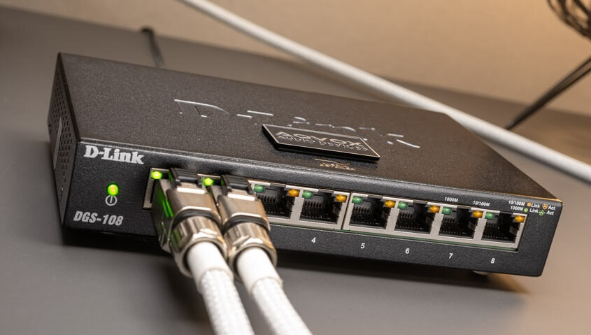 
Неуправляемый коммутатор D-Link