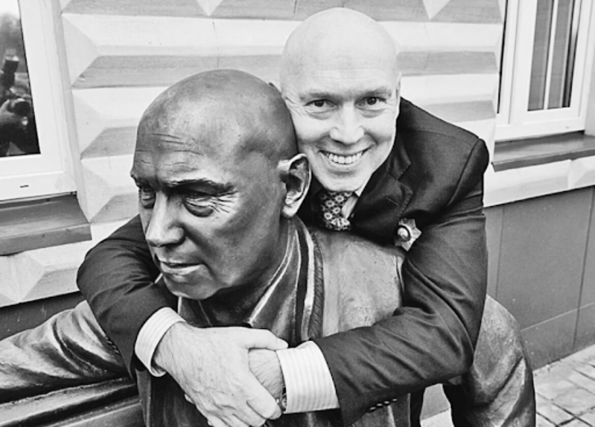 В родном Орехово - Зуево со своим памятником