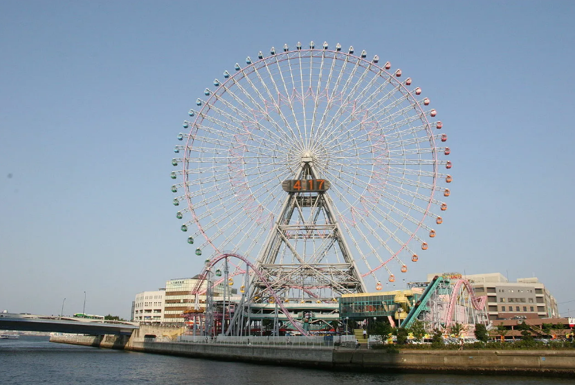 Самое большое колесо обозрения. Колесо обозрения Cosmo Clock 21 Ferris Wheel. Звезда Наньчана. Звезда Наньчана колесо. Йокогама Япония колесо обозрения.