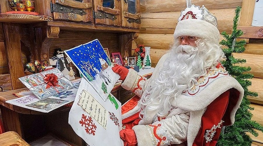 Дед Мороз в эко-парке «Лукоморье» / Фото со страницы эко-парка в ВКонтакте