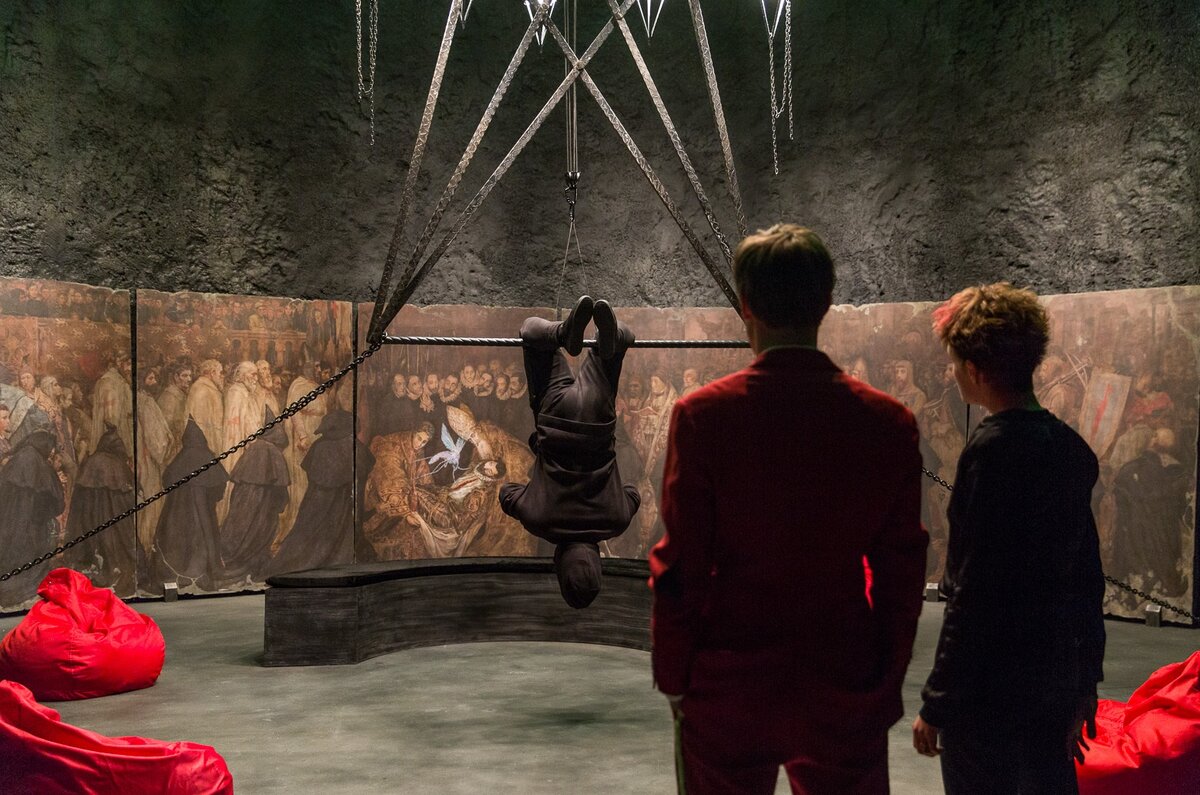 Кадр из фильма "Ампир V"