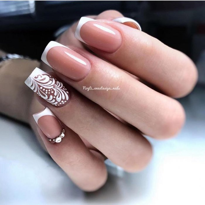 Дизайн ногтей белый френч – всегда модное решение