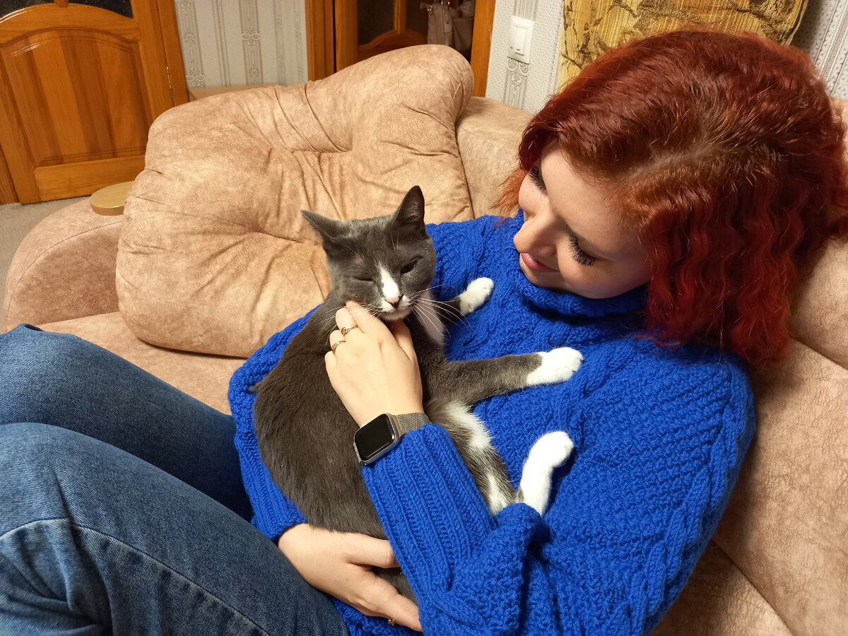 Дочь в связанном свитере. Фото из личного архива.