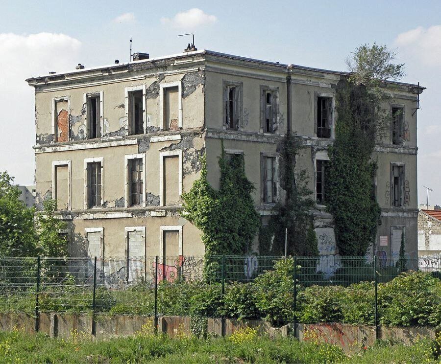 Первый панельный дом 