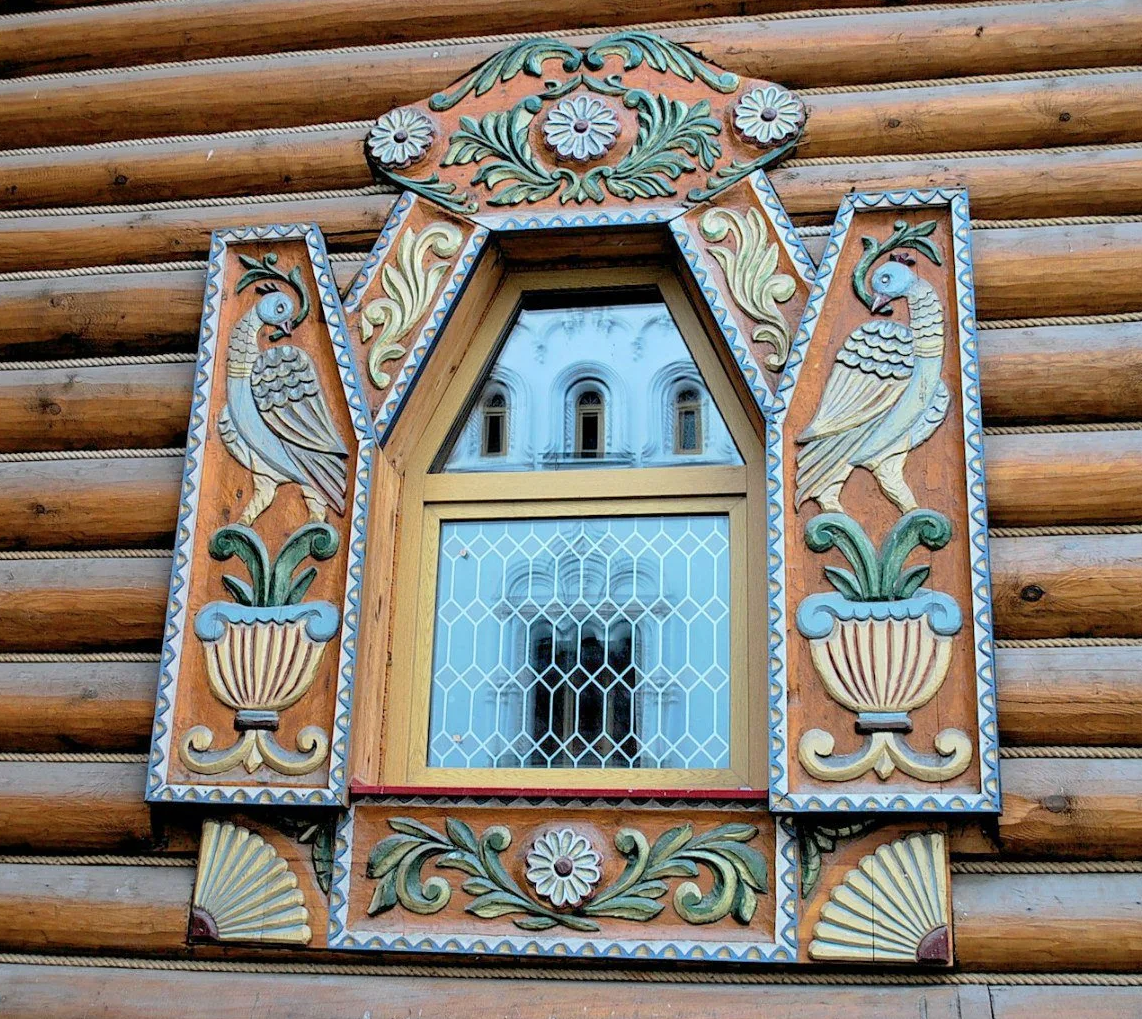 Резьба и роспись по дереву