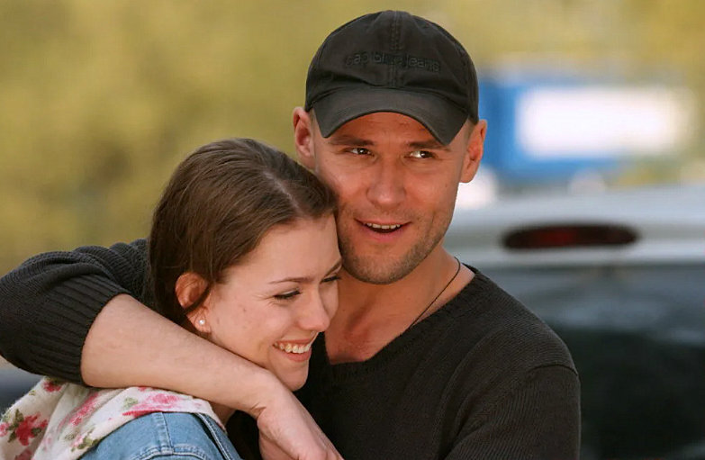 кадр из фильма «Глухарь» 