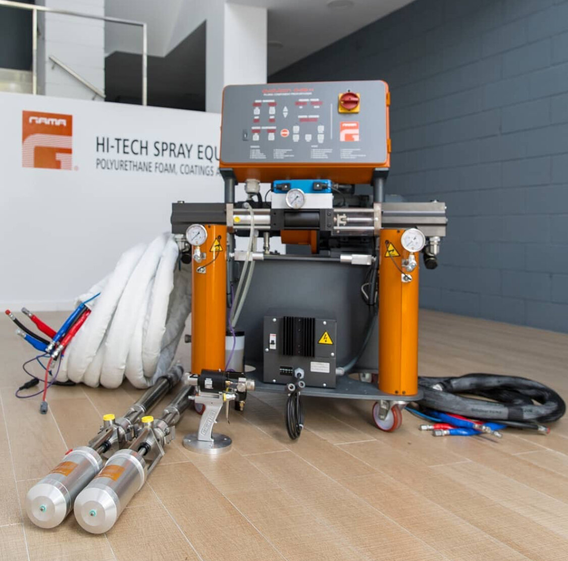 Профессиональное оборудование для нанесения полимочевины GAMA   Evolution G-30H