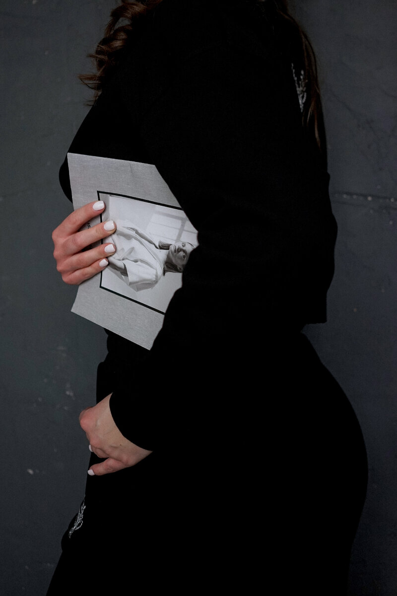 Для заказа костюма, а также для ознакомления с брендом Kristas Amare переходите в наше сообщество VKонтаке по ссылке: https://vk.com/kristas_amareclothes