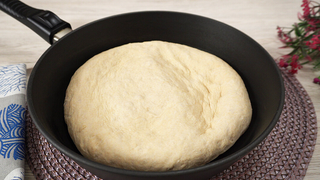 Творожные сырники на сковороде. Табия рецепт приготовления на сковороде. Булка жареная с яйцом. Булка жареная с яйцом. Такой сахар можно приготовить на сковороде.