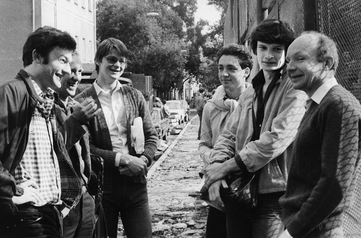 Роман Козак, Александр Феклистов, Валерий Войтюк, Владимир Пинчевский, Дмитрий Брусникин и педагог курса Андрей Васильевич Мягков