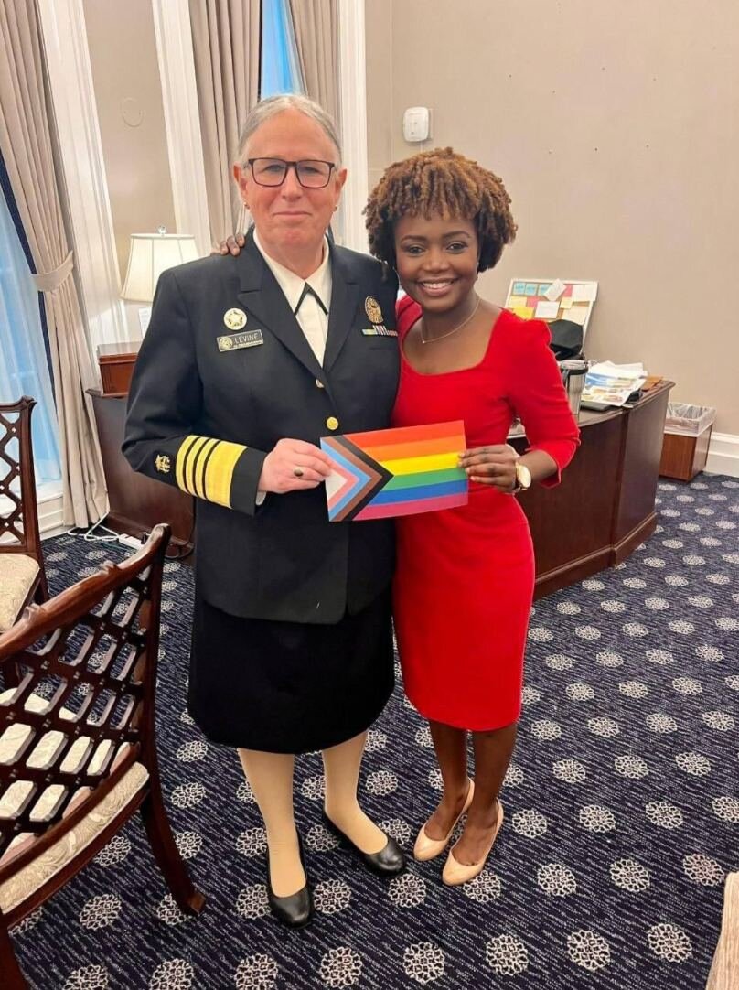 Адмирал Рейчел Левин и пресс-секретарь Белого дома Карин Жан-Пьер